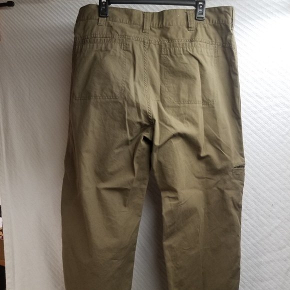 407 - Lot of 2 Cabela's 38W 32L Casuals Cargo Pants - Picture 10 of 14